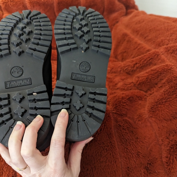 Timberland size 6 youth - Picture 4 of 6